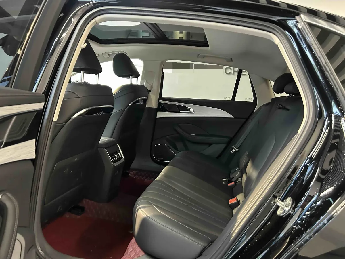 2025 HongQi H5 1.5T 169HP L4 7DCT,autocango,china used car exporter,china ev exporter,chinese used car exporter,chinese used ev exporter