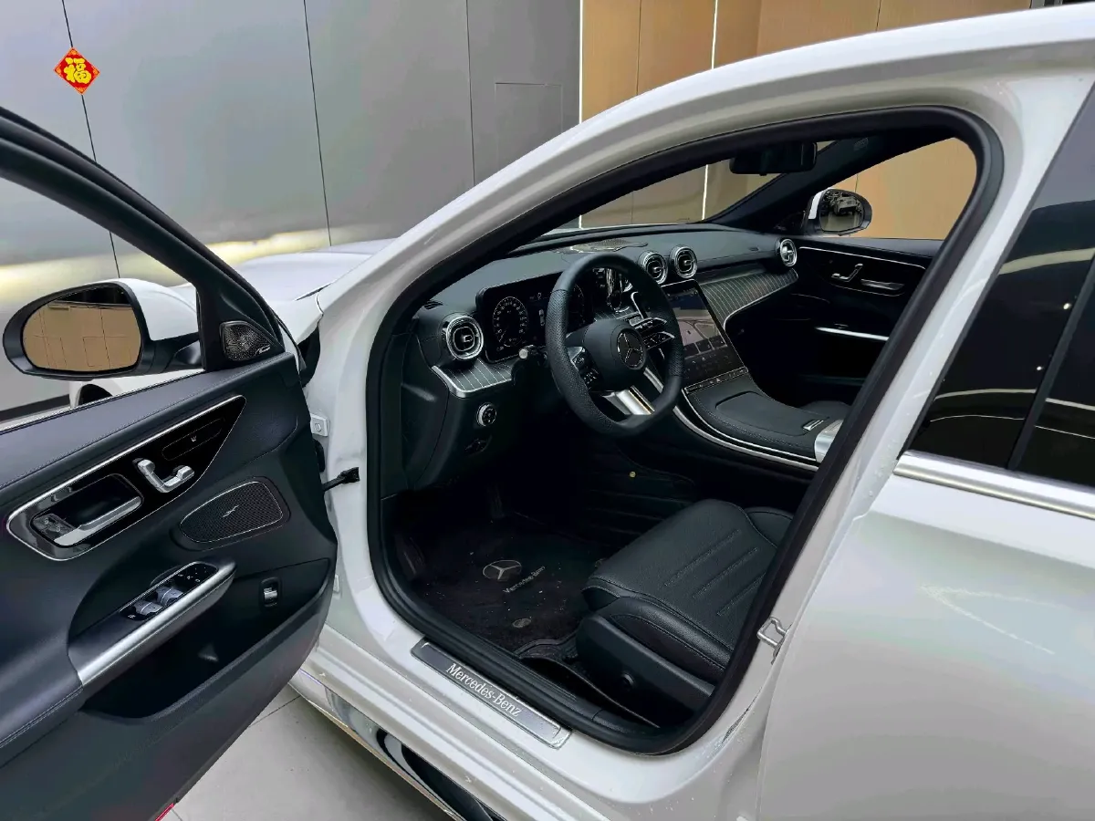 2024 Mercedes-Benz C Class 1.5T 204HP L4 9AT,autocango,china used car exporter,china ev exporter,chinese used car exporter,chinese used ev exporter