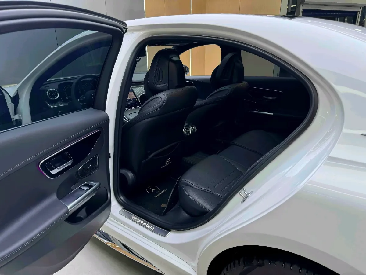 2024 Mercedes-Benz C Class 1.5T 204HP L4 9AT,autocango,china used car exporter,china ev exporter,chinese used car exporter,chinese used ev exporter