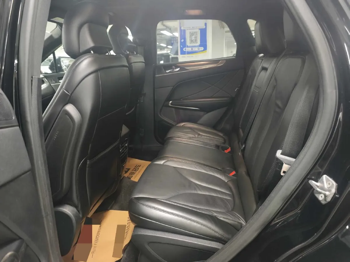 2018 Lincoln MKC 2.0T 203HP L4 6AT,autocango,china used car exporter,china ev exporter,chinese used car exporter,chinese used ev exporter