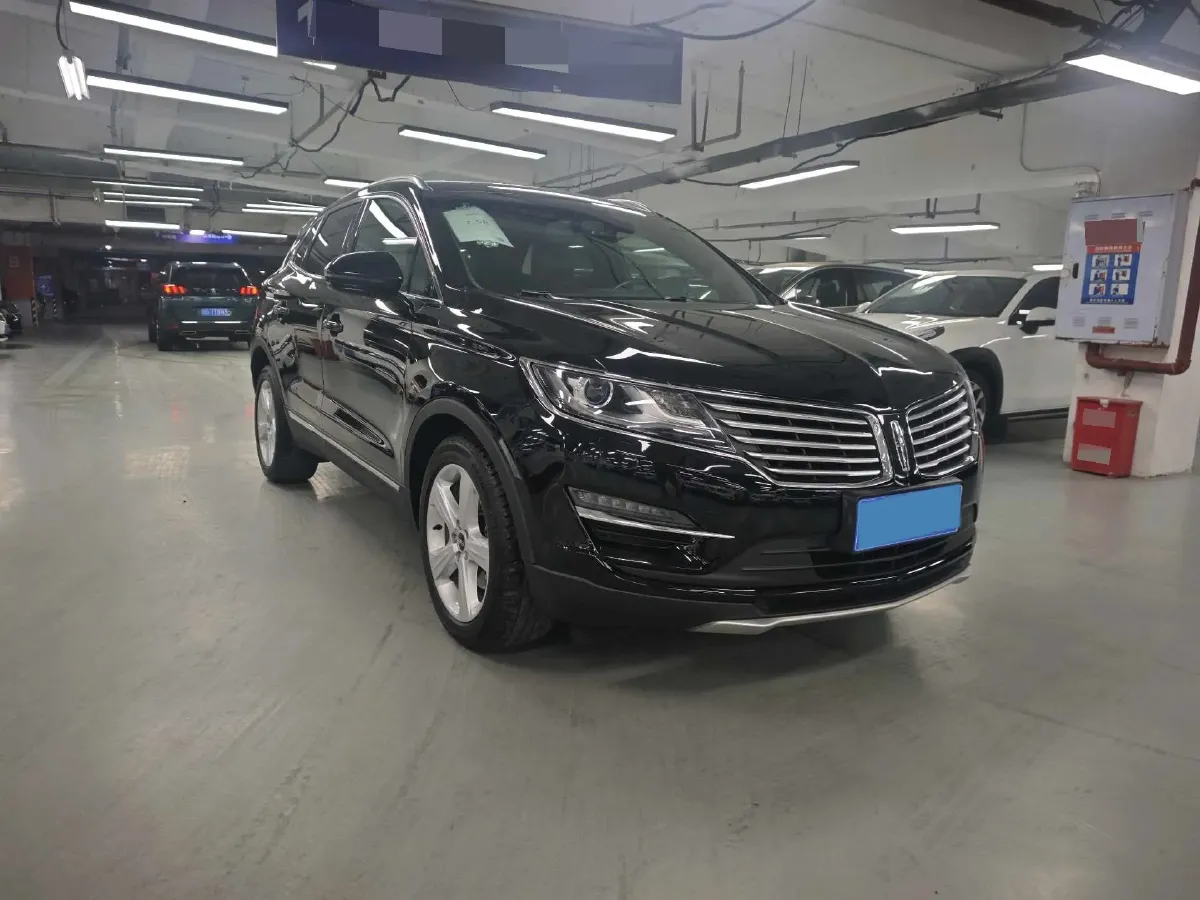 2018 Lincoln MKC 2.0T 203HP L4 6AT,autocango,china used car exporter,china ev exporter,chinese used car exporter,chinese used ev exporter