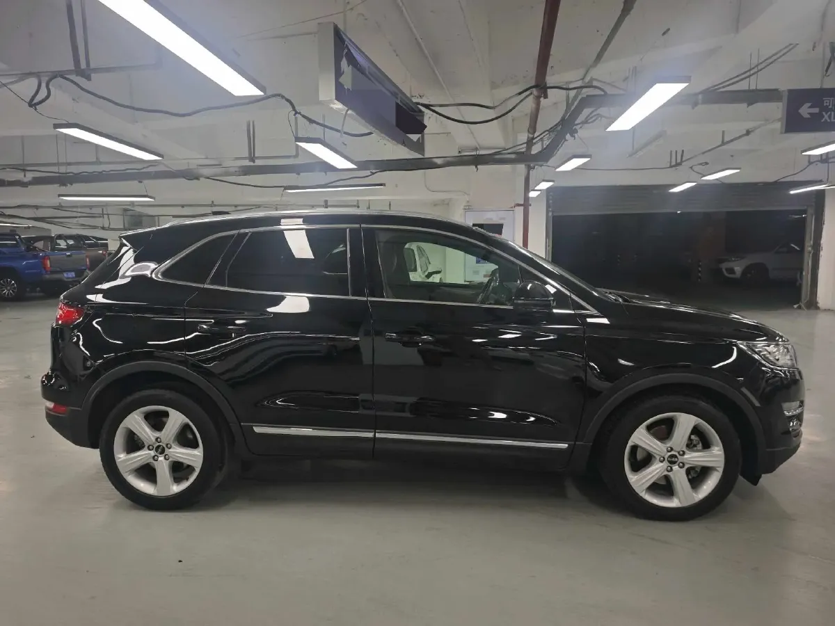 2018 Lincoln MKC 2.0T 203HP L4 6AT,autocango,china used car exporter,china ev exporter,chinese used car exporter,chinese used ev exporter