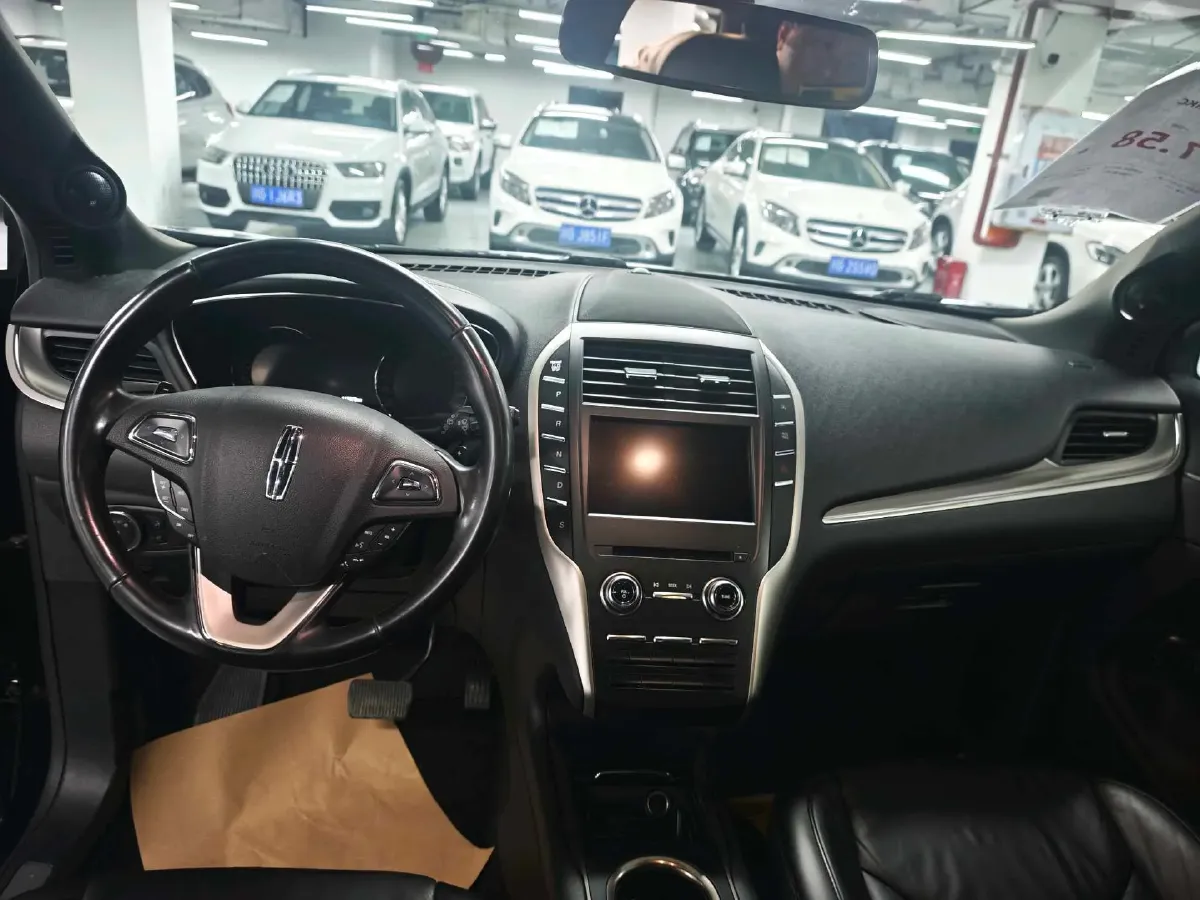 2018 Lincoln MKC 2.0T 203HP L4 6AT,autocango,china used car exporter,china ev exporter,chinese used car exporter,chinese used ev exporter