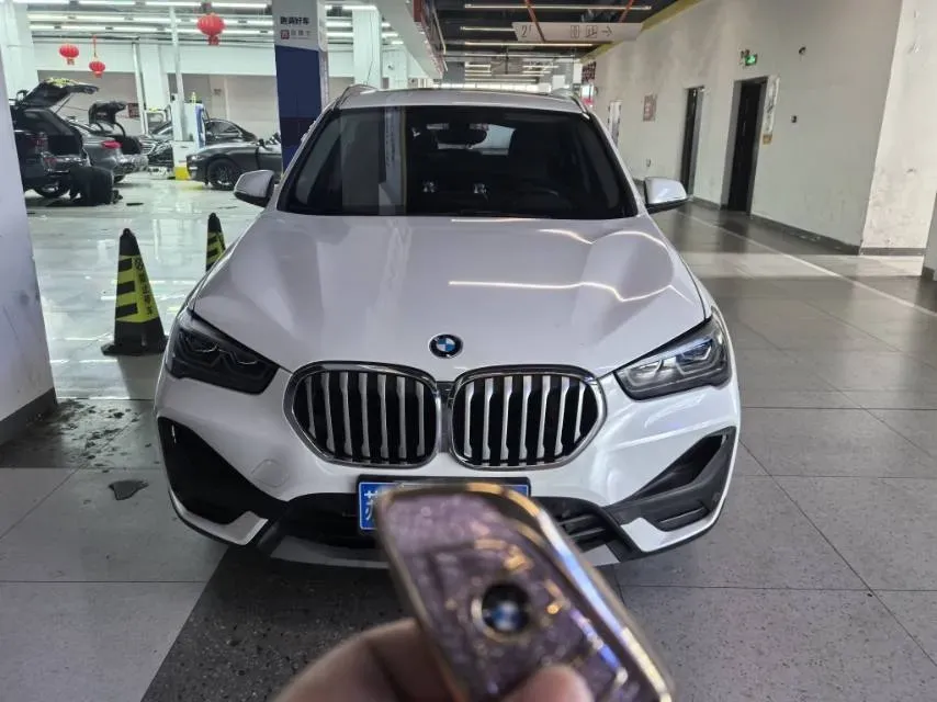 2022 BMW X1 2.0T 192HP L4 7DCT,autocango,china used car exporter,china ev exporter,chinese used car exporter,chinese used ev exporter