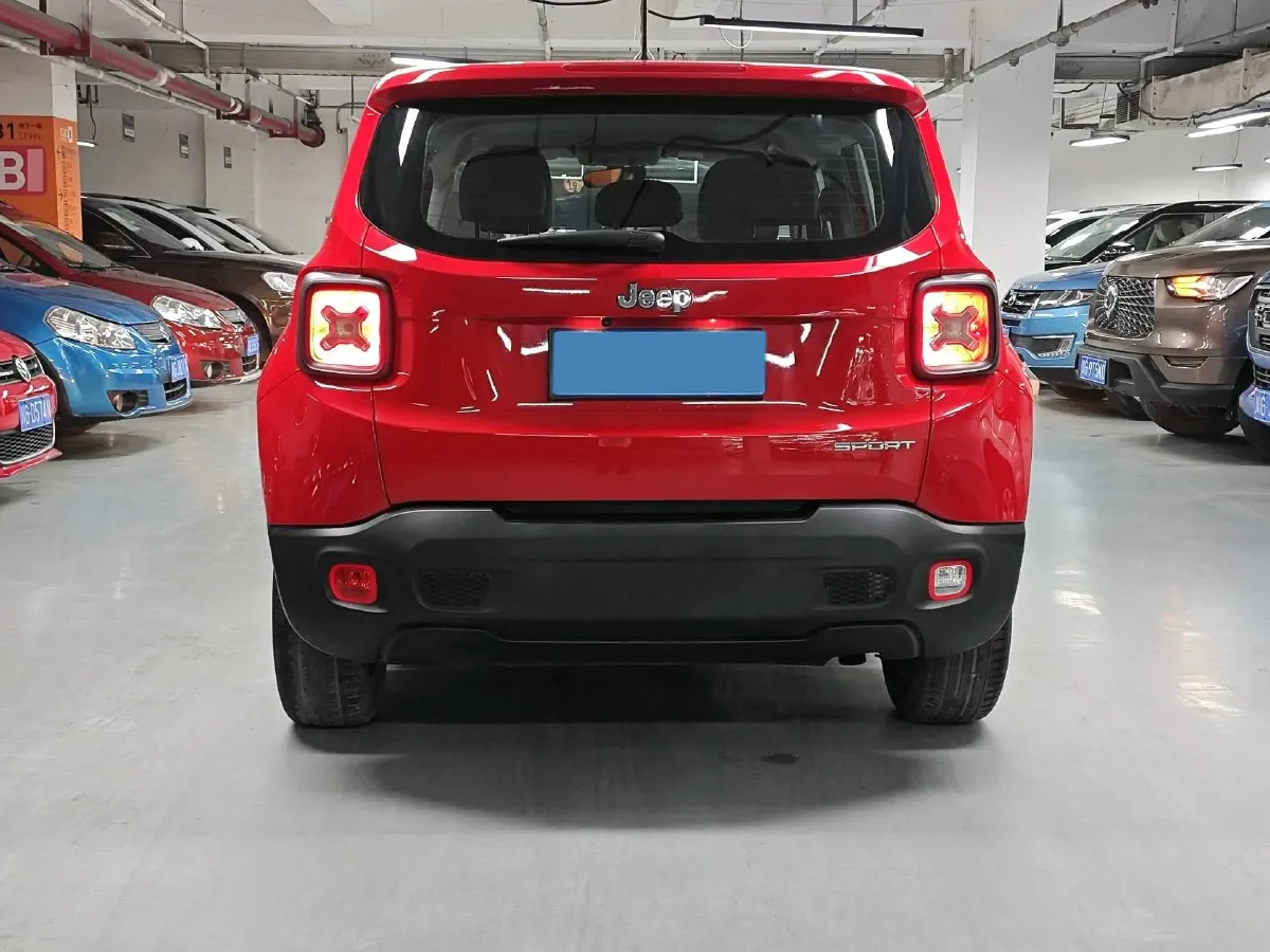 2017 Jeep Renegade 1.4T 150HP L4 7DCT,autocango,china used car exporter,china ev exporter,chinese used car exporter,chinese used ev exporter