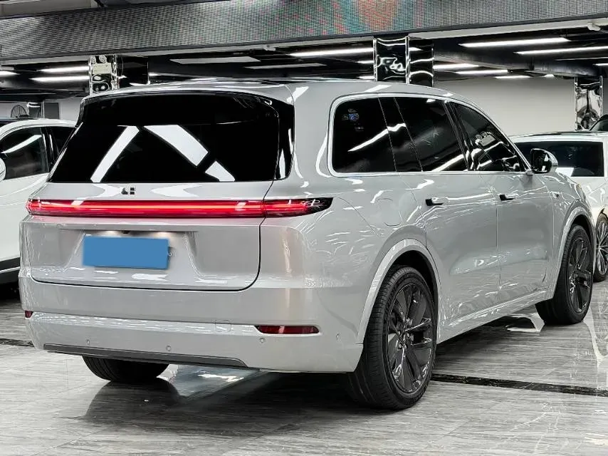 2022 Li L9 Range Extended 154HP REEV 42.6KWH,autocango,china used car exporter,china ev exporter,chinese used car exporter,chinese used ev exporter