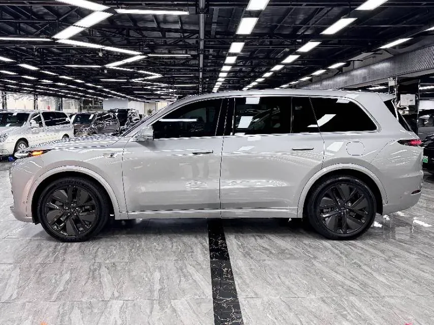 2022 Li L9 Range Extended 154HP REEV 42.6KWH,autocango,china used car exporter,china ev exporter,chinese used car exporter,chinese used ev exporter