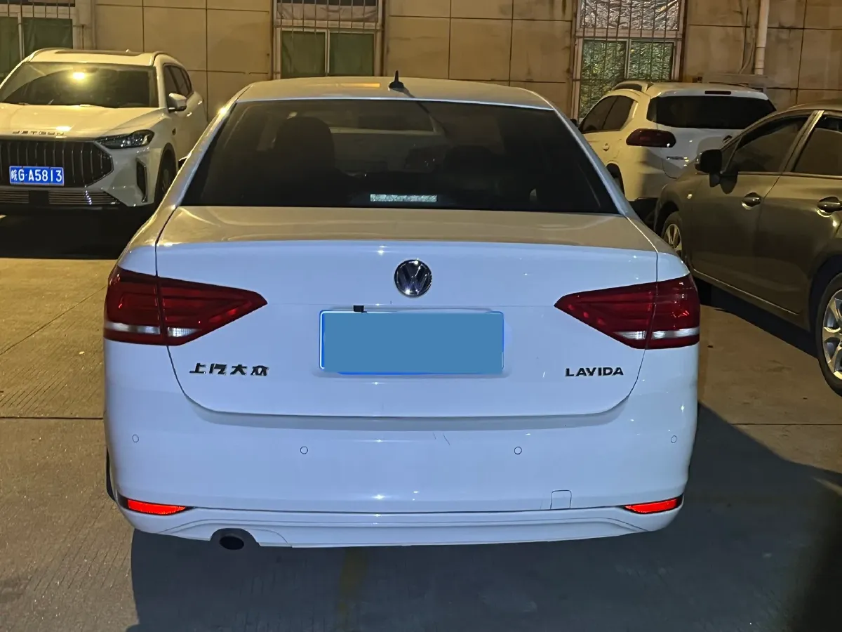 2017 Volkswagen Lavida 1.6L 110HP L4 6AT,autocango,china used car exporter,china ev exporter,chinese used car exporter,chinese used ev exporter