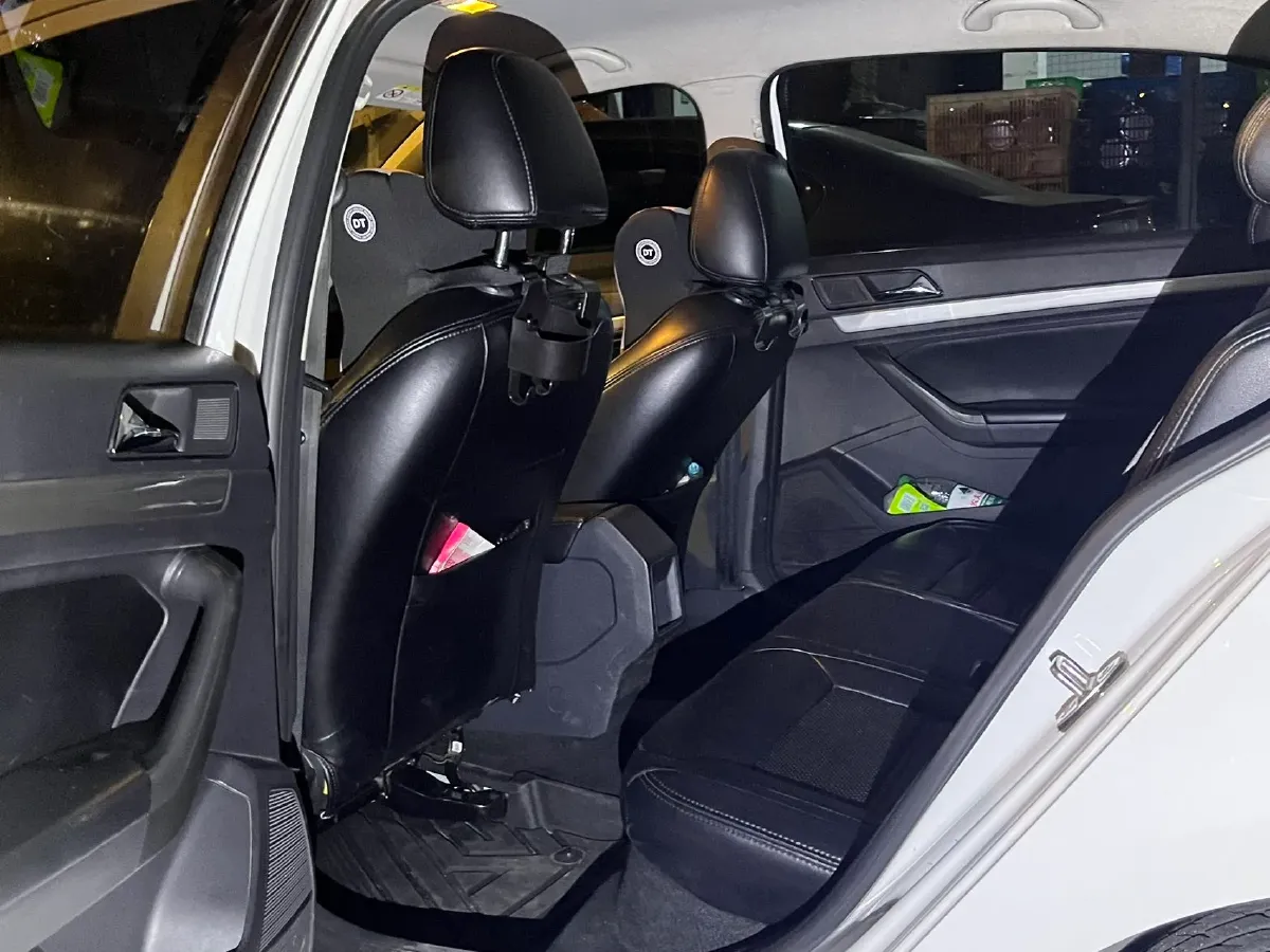 2017 Volkswagen Lavida 1.6L 110HP L4 6AT,autocango,china used car exporter,china ev exporter,chinese used car exporter,chinese used ev exporter