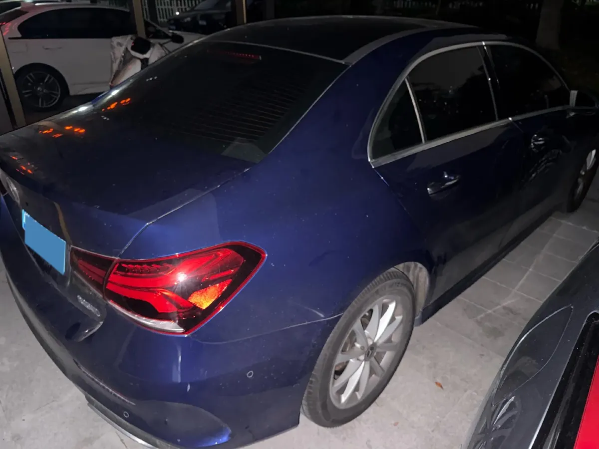 2020 Mercedes-Benz A Class 1.3T 163HP L4 7DCT,autocango,china used car exporter,china ev exporter,chinese used car exporter,chinese used ev exporter