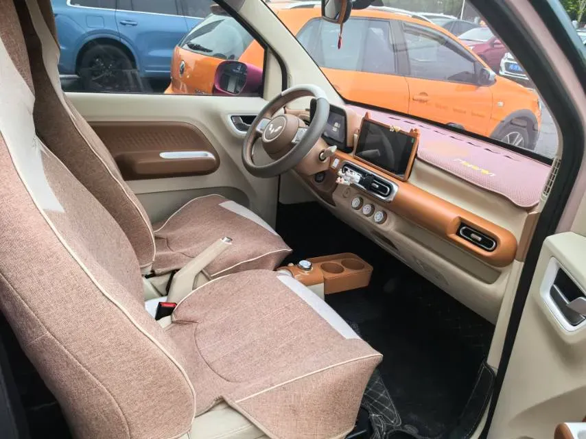 2024 WuLing HongGuang MINI EV BEV 17.3KWH,autocango,china used car exporter,china ev exporter,chinese used car exporter,chinese used ev exporter