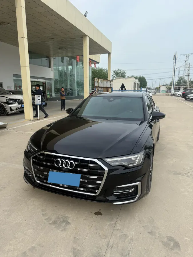 2023 Audi A6L 2.0T 245HP L4 7DCT,autocango,china used car exporter,china ev exporter,chinese used car exporter,chinese used ev exporter