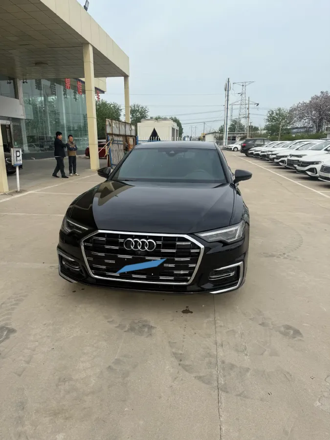 2023 Audi A6L 2.0T 245HP L4 7DCT,autocango,china used car exporter,china ev exporter,chinese used car exporter,chinese used ev exporter