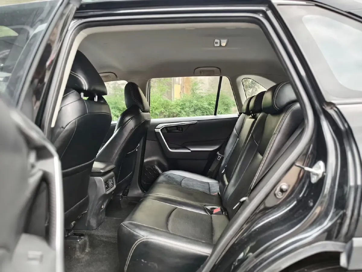 2022 Toyota Wildlander 2.0L 171HP L4 CVT,autocango,china used car exporter,china ev exporter,chinese used car exporter,chinese used ev exporter