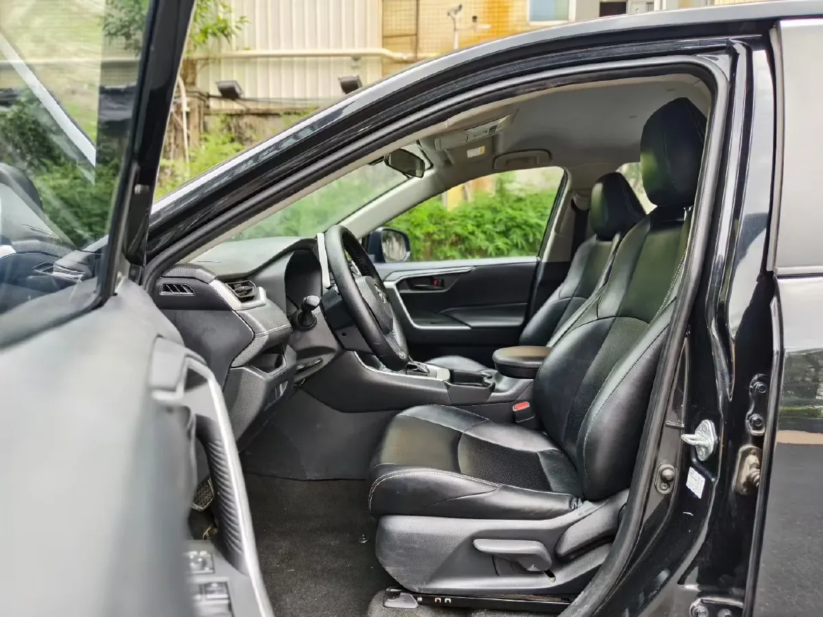 2022 Toyota Wildlander 2.0L 171HP L4 CVT,autocango,china used car exporter,china ev exporter,chinese used car exporter,chinese used ev exporter