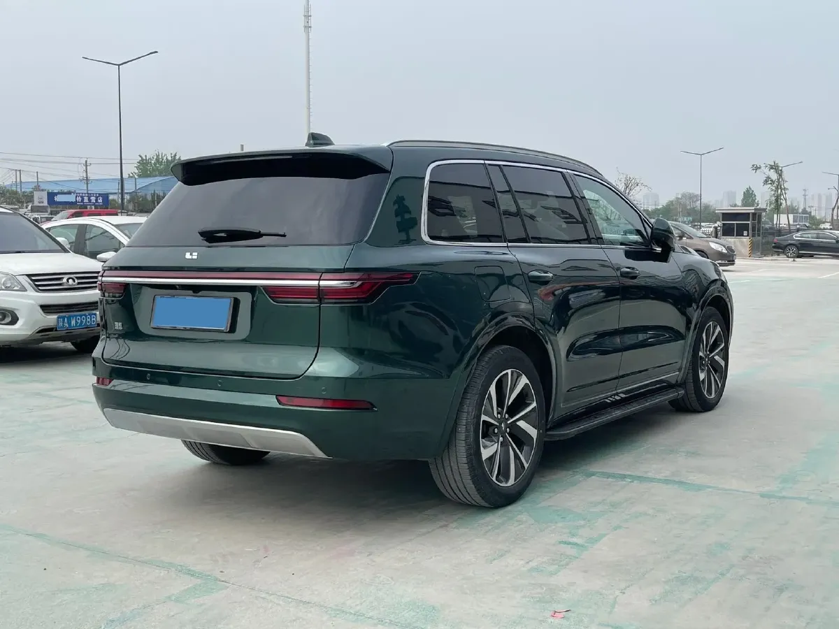 2021 Li ONE Range Extended 131HP REEV 40.5KWH,autocango,china used car exporter,china ev exporter,chinese used car exporter,chinese used ev exporter