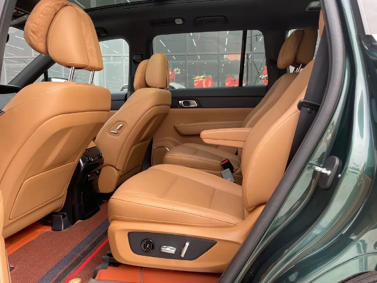 2021 Li ONE Range Extended 131HP REEV 40.5KWH,autocango,china used car exporter,china ev exporter,chinese used car exporter,chinese used ev exporter