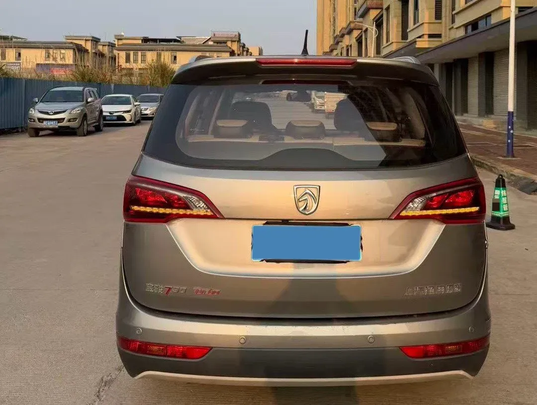 2019 BaoJun 730 1.5T 147HP L4 CVT,autocango,china used car exporter,china ev exporter,chinese used car exporter,chinese used ev exporter