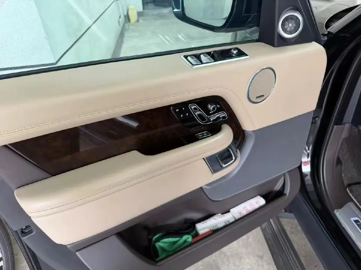 2022 Land Rover Range Rover 3.0T 400HP L6 8AT,autocango,china used car exporter,china ev exporter,chinese used car exporter,chinese used ev exporter