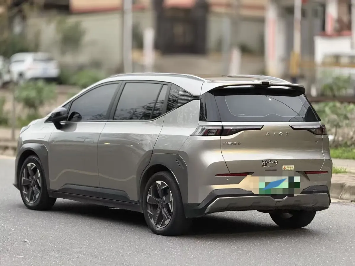 2022 Geely Okavango 1.8T 184HP L4 7DCT,autocango,china used car exporter,china ev exporter,chinese used car exporter,chinese used ev exporter