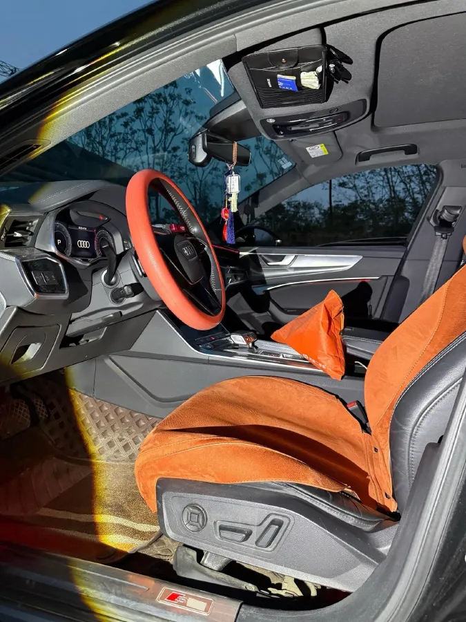 2019 Audi A6L 2.0T 190HP L4 7DCT,autocango,china used car exporter,china ev exporter,chinese used car exporter,chinese used ev exporter