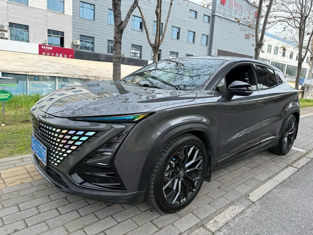 2022 ChangAn UNI-T 2.0T 233HP L4 8AT,autocango,china used car exporter,china ev exporter,chinese used car exporter,chinese used ev exporter