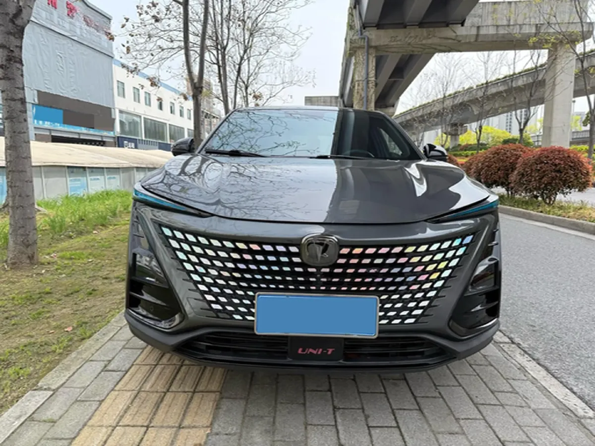 2022 ChangAn UNI-T 2.0T 233HP L4 8AT,autocango,china used car exporter,china ev exporter,chinese used car exporter,chinese used ev exporter