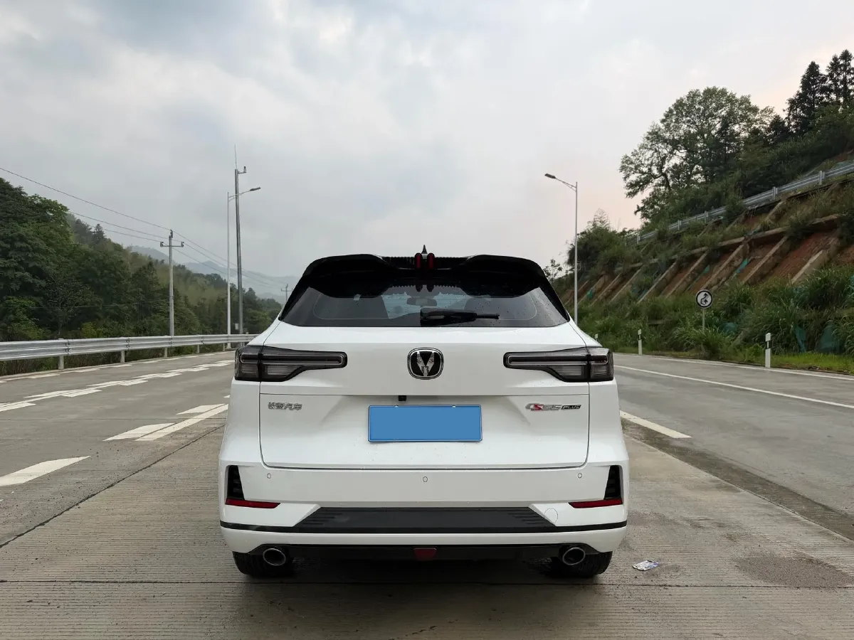 2024 ChangAn CS55 Plus 1.5T 188HP L4 7DCT,autocango,china used car exporter,china ev exporter,chinese used car exporter,chinese used ev exporter