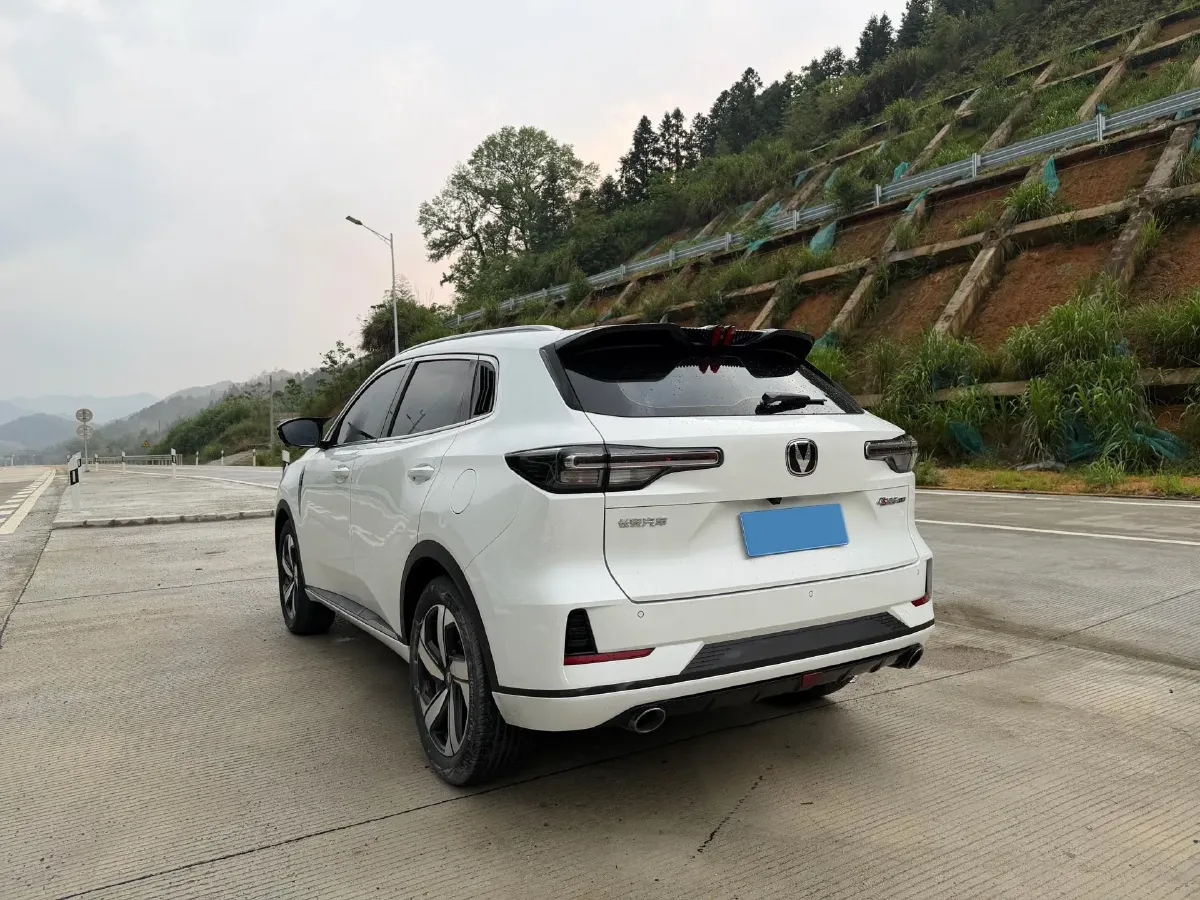 2024 ChangAn CS55 Plus 1.5T 188HP L4 7DCT,autocango,china used car exporter,china ev exporter,chinese used car exporter,chinese used ev exporter