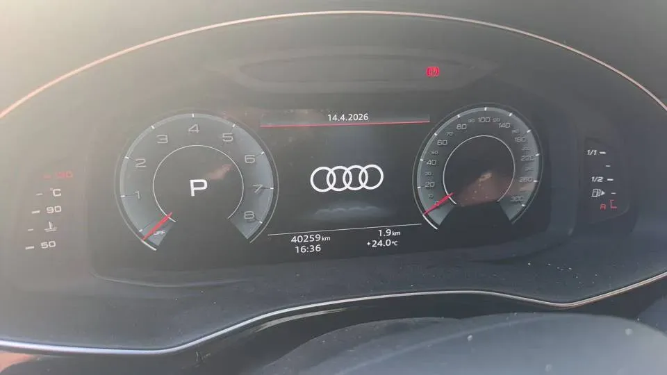 2022 Audi Q7 2.0T 245HP L4 8AT,autocango,china used car exporter,china ev exporter,chinese used car exporter,chinese used ev exporter