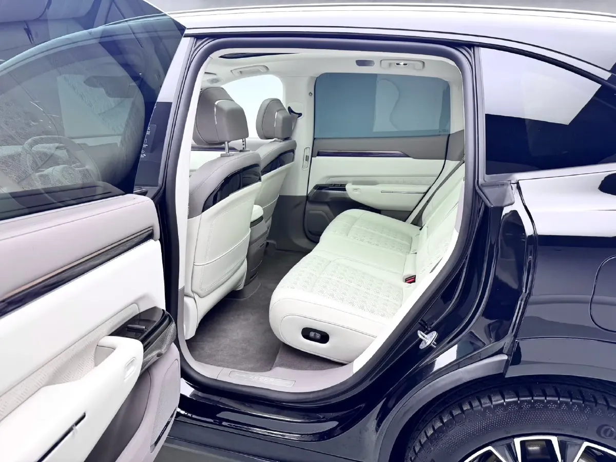 2025 Zeekr 7X BEV 75KWH,autocango,china used car exporter,china ev exporter,chinese used car exporter,chinese used ev exporter