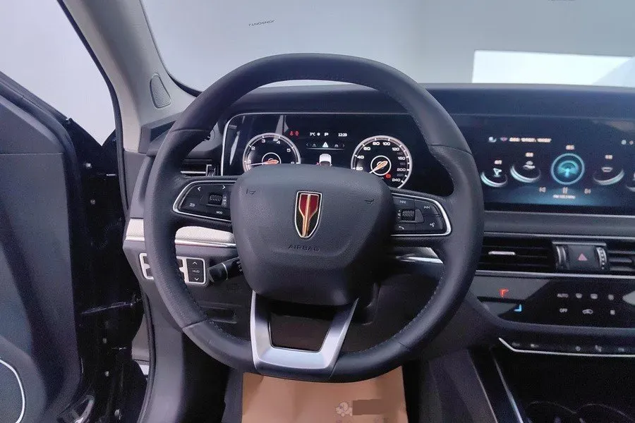 2019 HongQi HS5 2.0T 224HP L4 6AT,autocango,china used car exporter,china ev exporter,chinese used car exporter,chinese used ev exporter