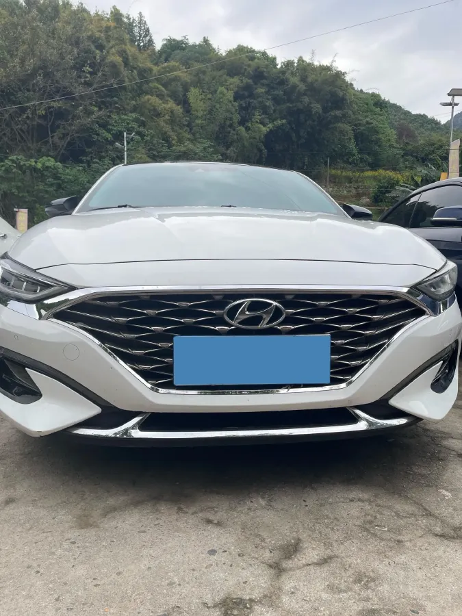 2019 Hyundai La Festa 1.6T 204HP L4 7DCT,autocango,china used car exporter,china ev exporter,chinese used car exporter,chinese used ev exporter