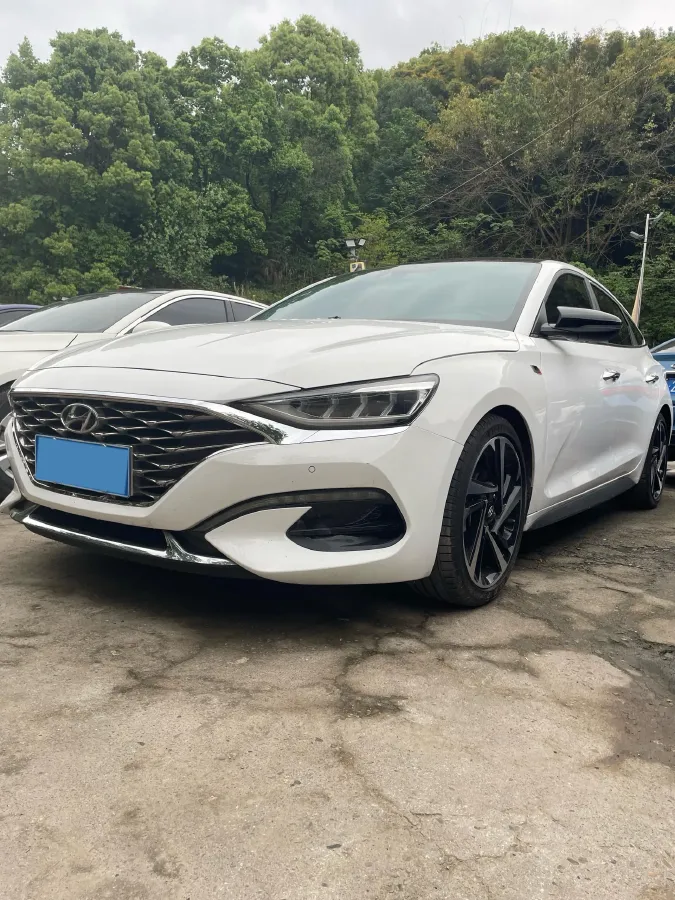 2019 Hyundai La Festa 1.6T 204HP L4 7DCT,autocango,china used car exporter,china ev exporter,chinese used car exporter,chinese used ev exporter