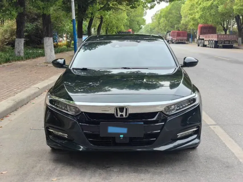 2018 Honda Accord 2.0L 146HP L4 E-CVT Hybrid,autocango,china used car exporter,china ev exporter,chinese used car exporter,chinese used ev exporter