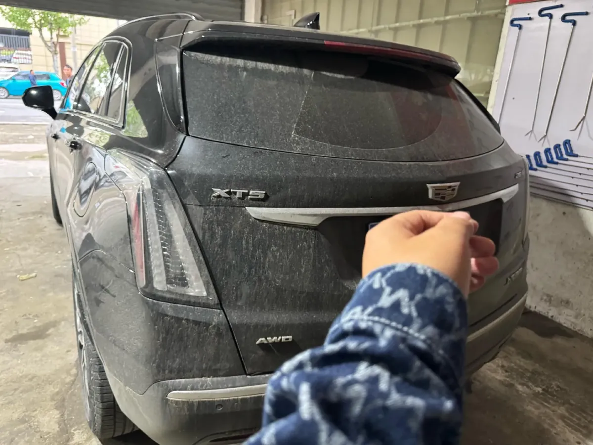 2022 Cadillac XT5 2.0T 237HP L4 9AT,autocango,china used car exporter,china ev exporter,chinese used car exporter,chinese used ev exporter