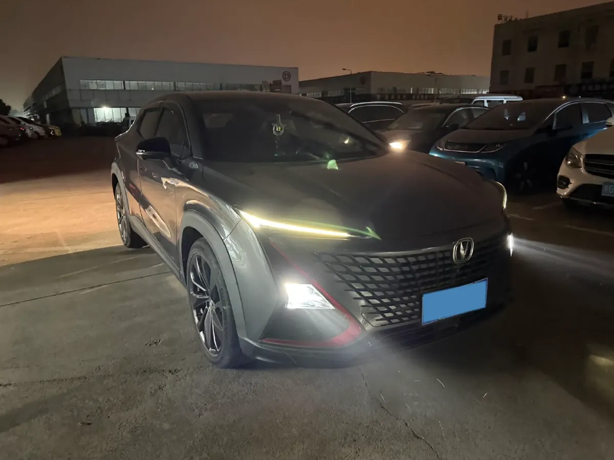 2020 ChangAn UNI-T 1.5T 180HP L4 7DCT,autocango,china used car exporter,china ev exporter,chinese used car exporter,chinese used ev exporter