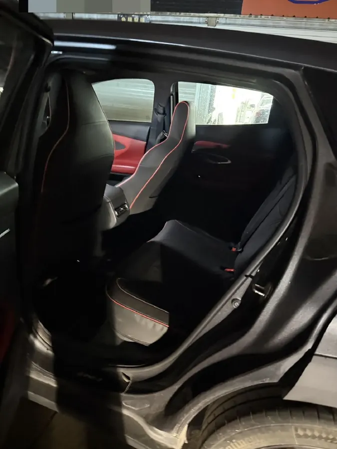 2020 ChangAn UNI-T 1.5T 180HP L4 7DCT,autocango,china used car exporter,china ev exporter,chinese used car exporter,chinese used ev exporter