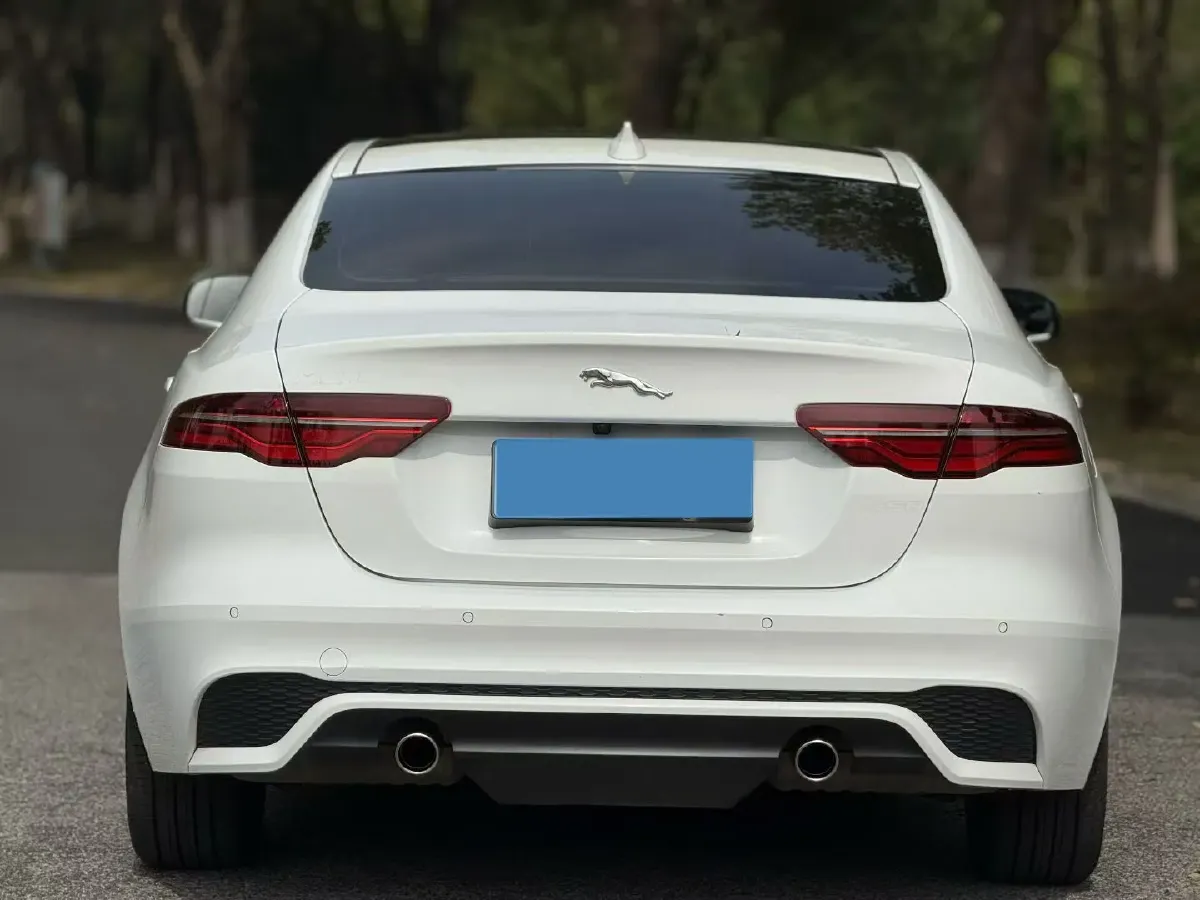 2023 Jaguar XEL 2.0T 250HP L4 8AT,autocango,china used car exporter,china ev exporter,chinese used car exporter,chinese used ev exporter