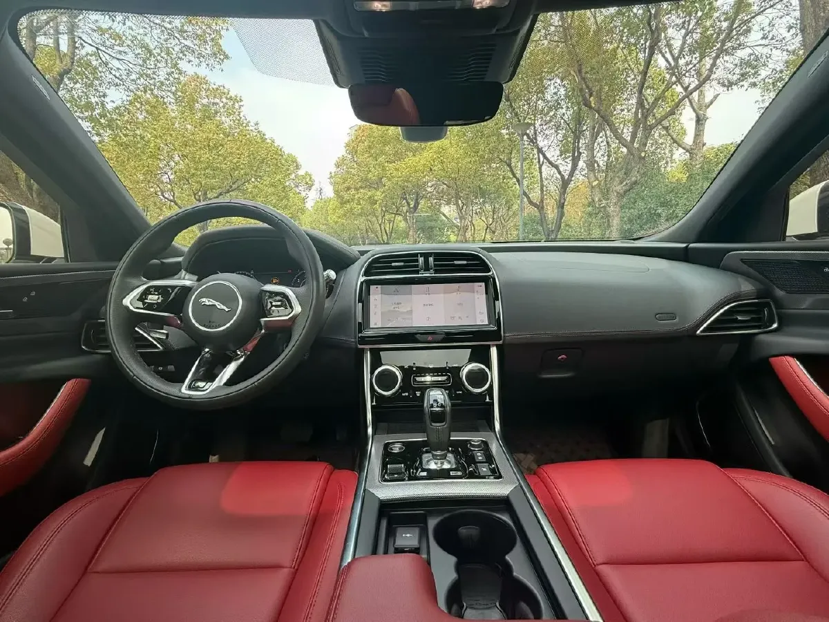 2023 Jaguar XEL 2.0T 250HP L4 8AT,autocango,china used car exporter,china ev exporter,chinese used car exporter,chinese used ev exporter