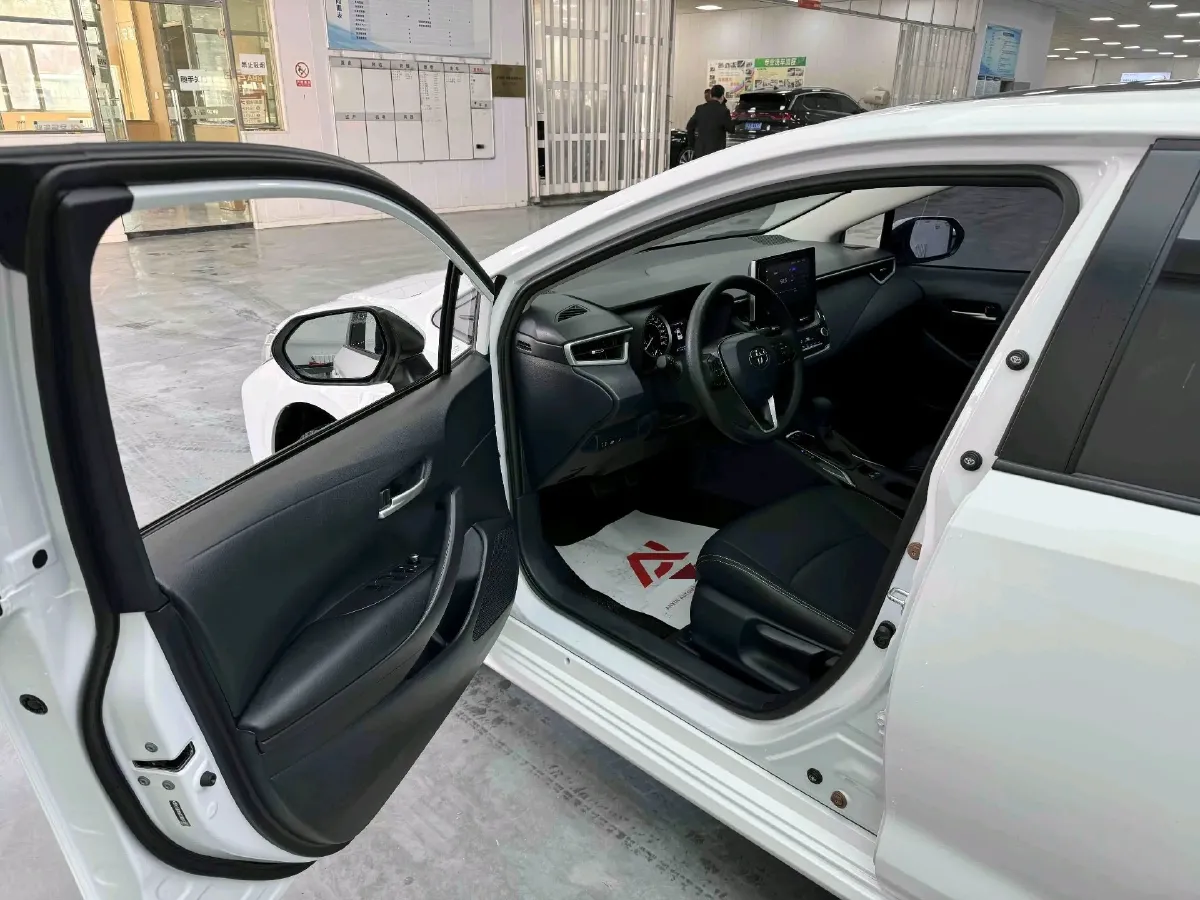 2021 Toyota Corolla 1.2T 116HP L4 CVT,autocango,china used car exporter,china ev exporter,chinese used car exporter,chinese used ev exporter