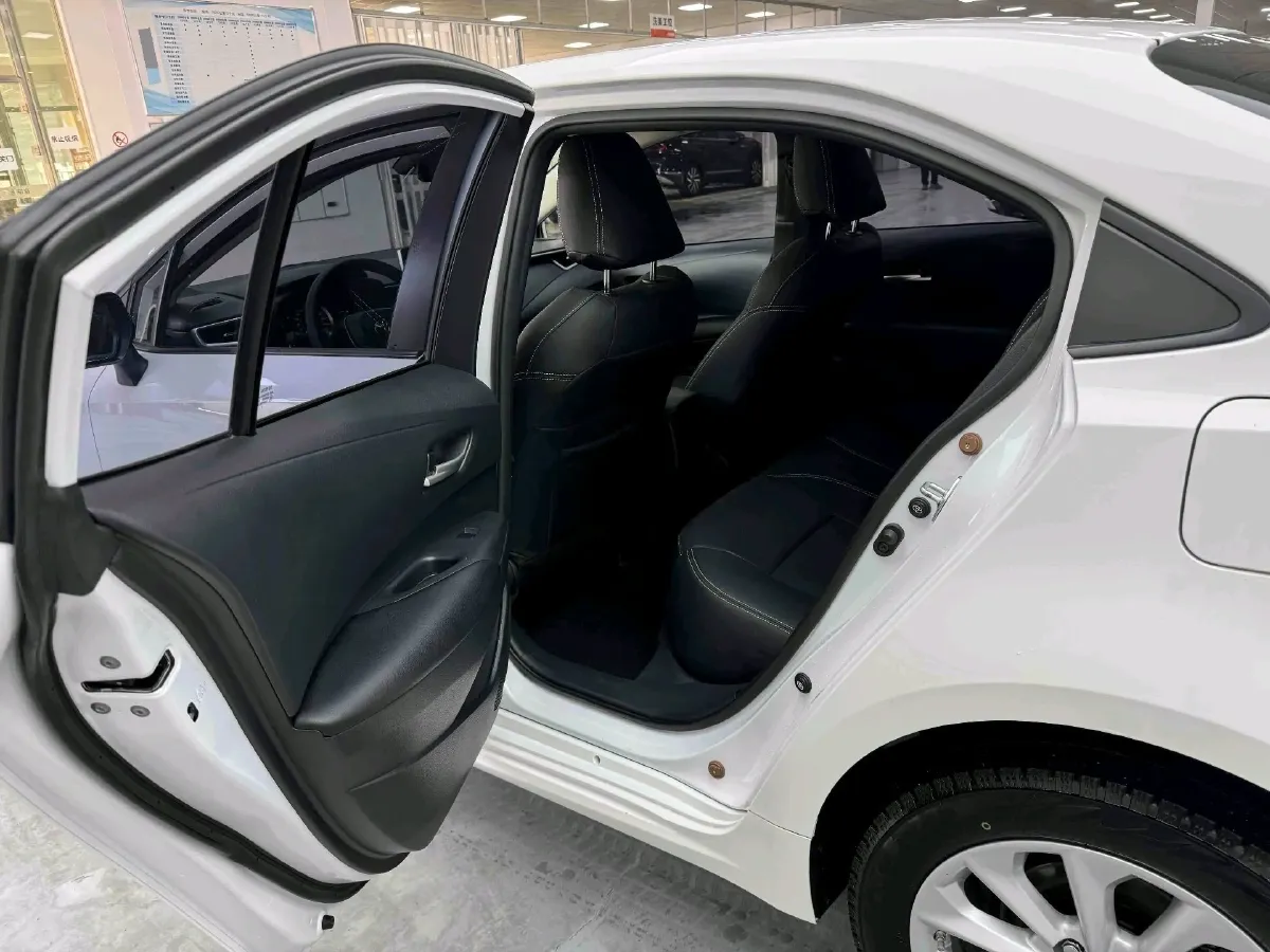 2021 Toyota Corolla 1.2T 116HP L4 CVT,autocango,china used car exporter,china ev exporter,chinese used car exporter,chinese used ev exporter