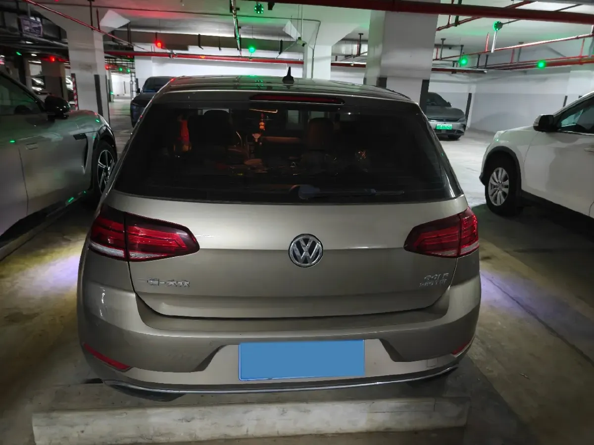 2019 Volkswagen Golf 1.4T 150HP L4 7DCT,autocango,china used car exporter,china ev exporter,chinese used car exporter,chinese used ev exporter