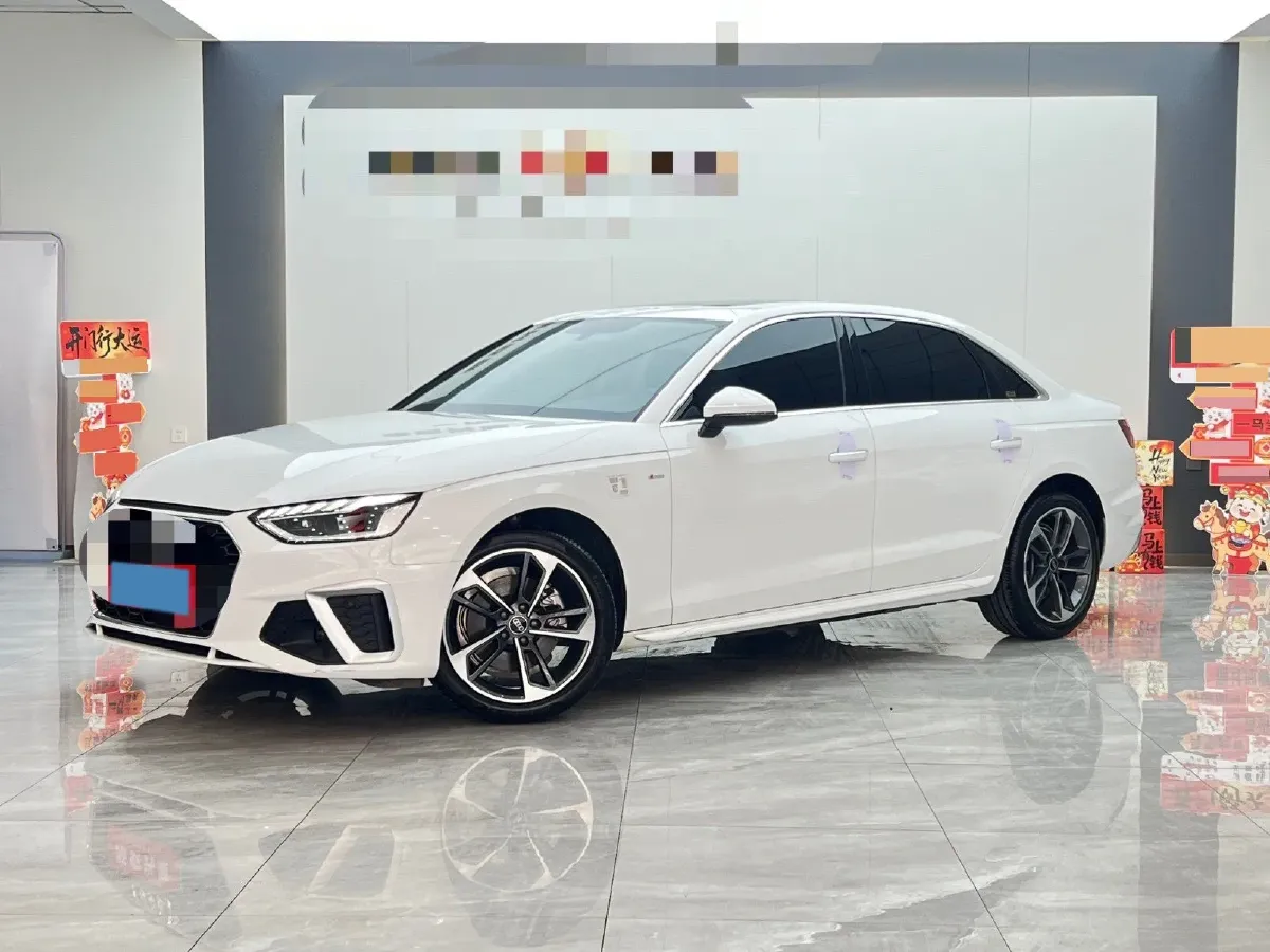 2024 Audi A4L 2.0T 190HP L4 7DCT,autocango,china used car exporter,china ev exporter,chinese used car exporter,chinese used ev exporter