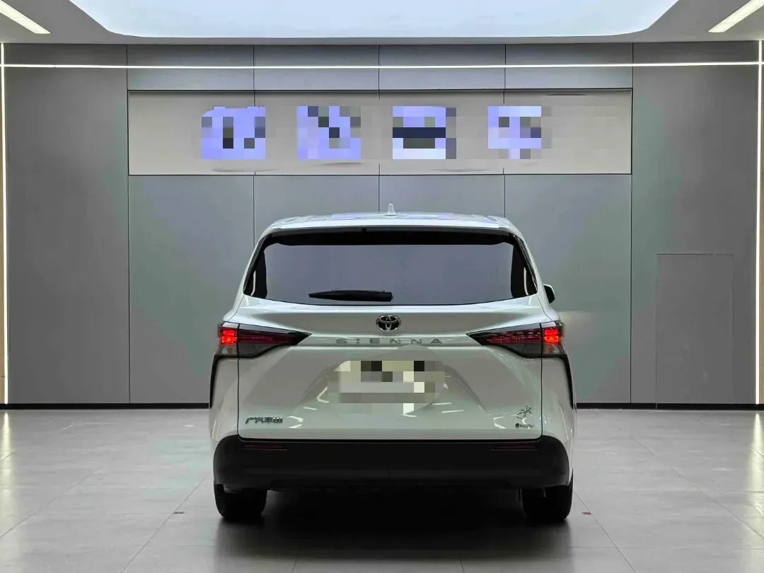 2026 Toyota Sienna 2.5L 189HP L4 E-CVT Hybrid,autocango,china used car exporter,china ev exporter,chinese used car exporter,chinese used ev exporter