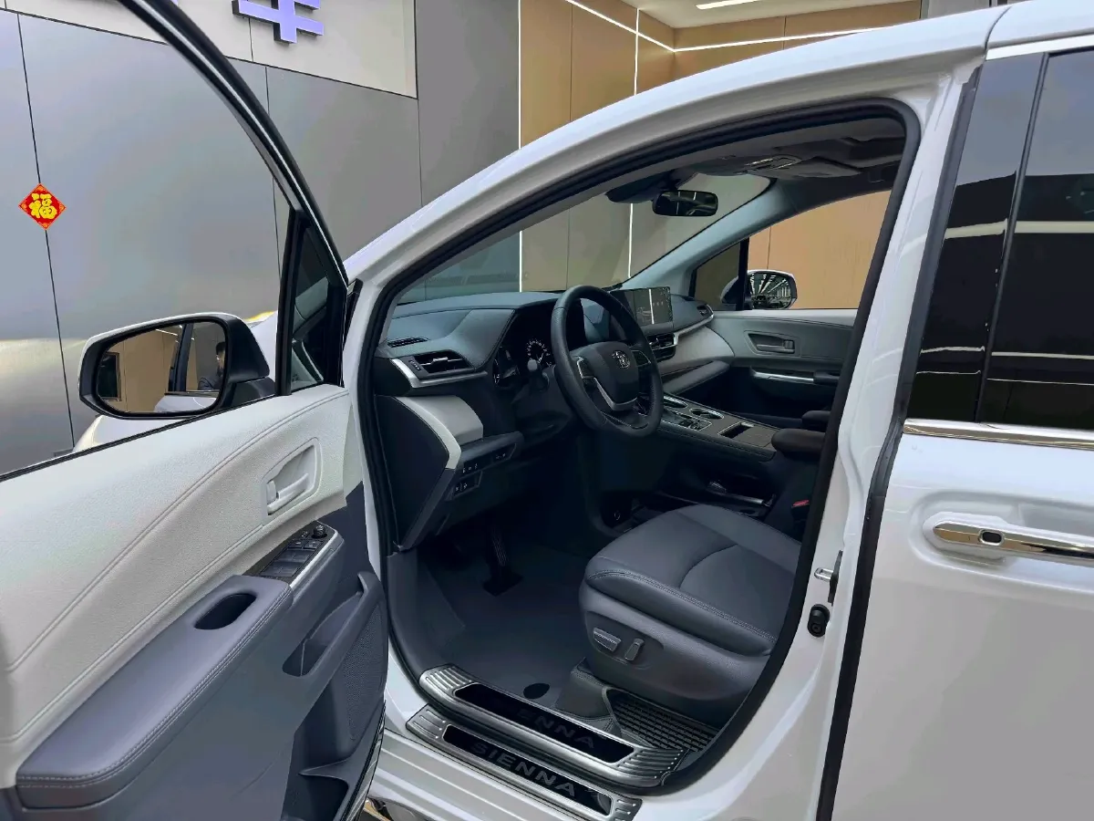 2026 Toyota Sienna 2.5L 189HP L4 E-CVT Hybrid,autocango,china used car exporter,china ev exporter,chinese used car exporter,chinese used ev exporter