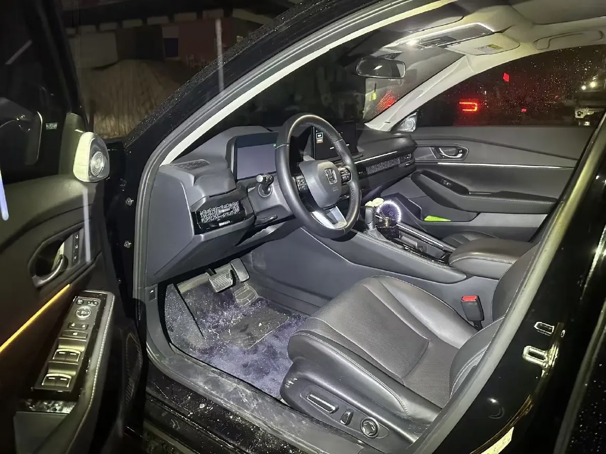 2025 Honda Accord 1.5T 192HP L4 CVT,autocango,china used car exporter,china ev exporter,chinese used car exporter,chinese used ev exporter