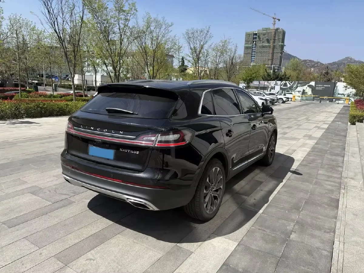 2021 Lincoln Nautilus 2.0T 245HP L4 8AT,autocango,china used car exporter,china ev exporter,chinese used car exporter,chinese used ev exporter