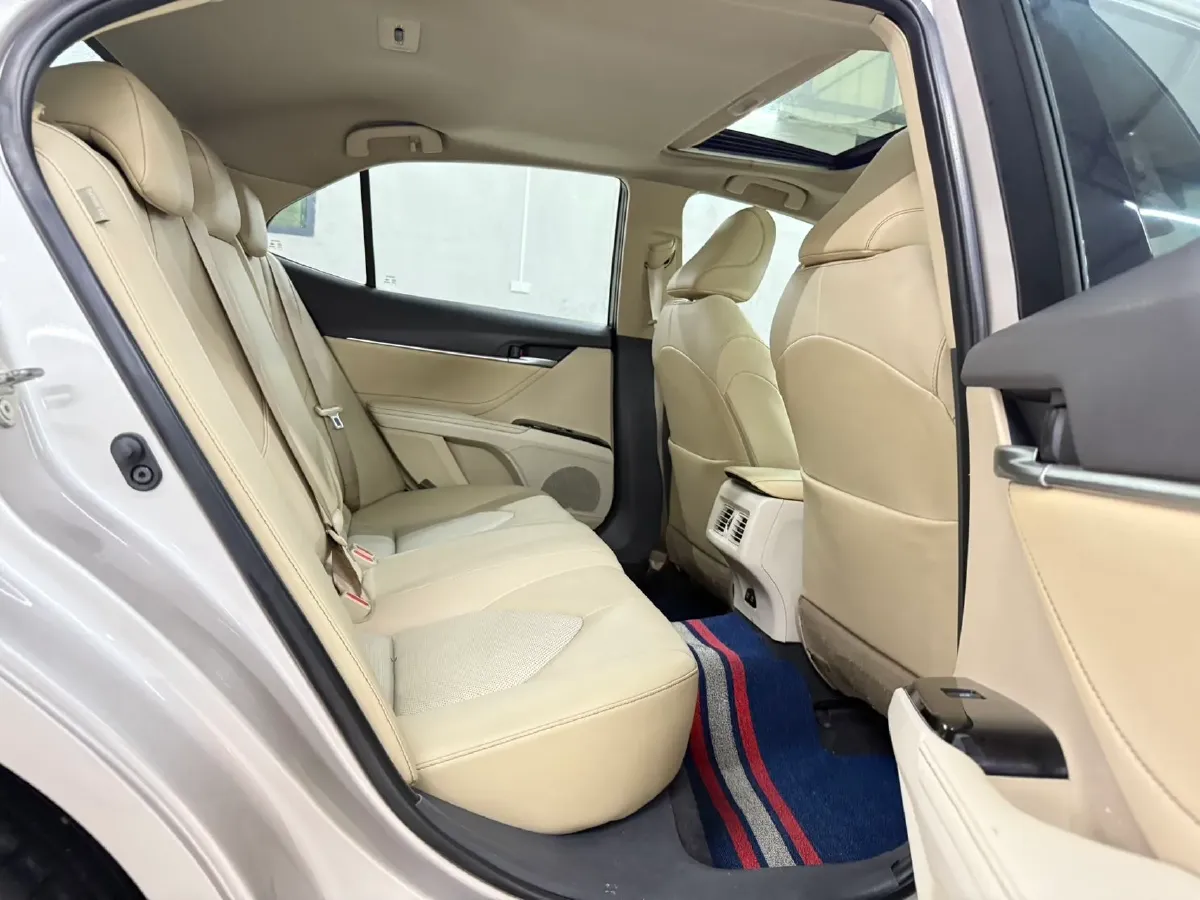 2018 Toyota Camry 2.0L 169HP L4 6AT,autocango,china used car exporter,china ev exporter,chinese used car exporter,chinese used ev exporter