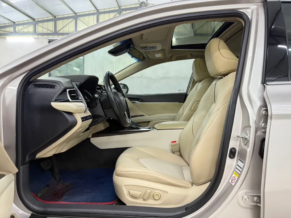 2018 Toyota Camry 2.0L 169HP L4 6AT,autocango,china used car exporter,china ev exporter,chinese used car exporter,chinese used ev exporter